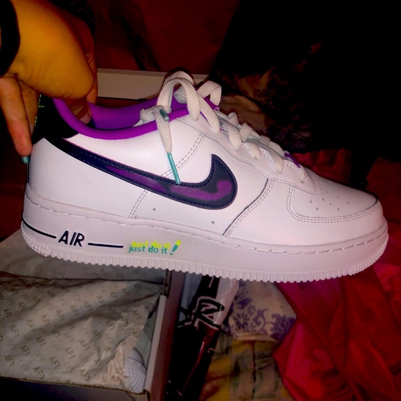 Nike Air Force - Picture 1 of 1